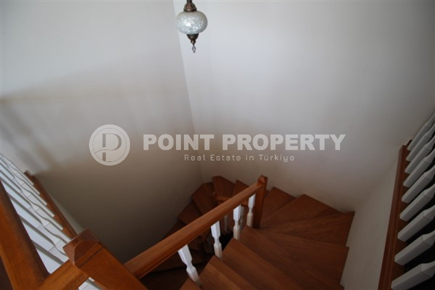 Luxury two-level apartment with three bedrooms, 300m², in Alanya area - Cikcilli-id-1589-photo-17