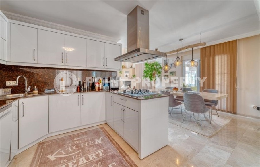 Comfortable villa with a swimming pool, a garden, a separate summer kitchen, a barbecue area and a sauna, a kilometer from the sea-id-7645-photo-6