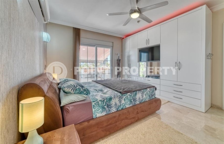 Comfortable villa with a swimming pool, a garden, a separate summer kitchen, a barbecue area and a sauna, a kilometer from the sea-id-7645-photo-11