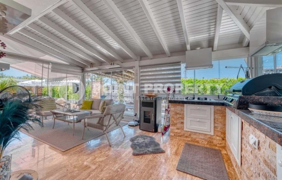 Comfortable villa with a swimming pool, a garden, a separate summer kitchen, a barbecue area and a sauna, a kilometer from the sea-id-7645-photo-27