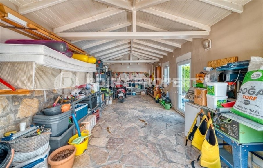 Comfortable villa with a swimming pool, a garden, a separate summer kitchen, a barbecue area and a sauna, a kilometer from the sea-id-7645-photo-30