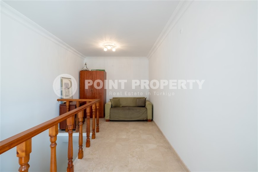 Благоустроенная двухэтажная вилла 2005 года постройки, в 250 метрах от моря-id-7646-фото-12