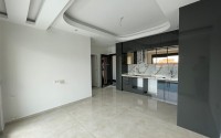 New apartment with fine finishing 800 meters from the sea, in the center of Alanya-id-7542-photo-3