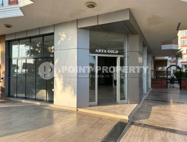 Коммерческое помещение под аутлет на первой линии от моря, в центре популярного района Аланьи - Махмутлар-id-7647-фото-1