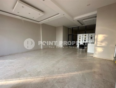 Коммерческое помещение под аутлет на первой линии от моря, в центре популярного района Аланьи - Махмутлар-id-7647-фото-5