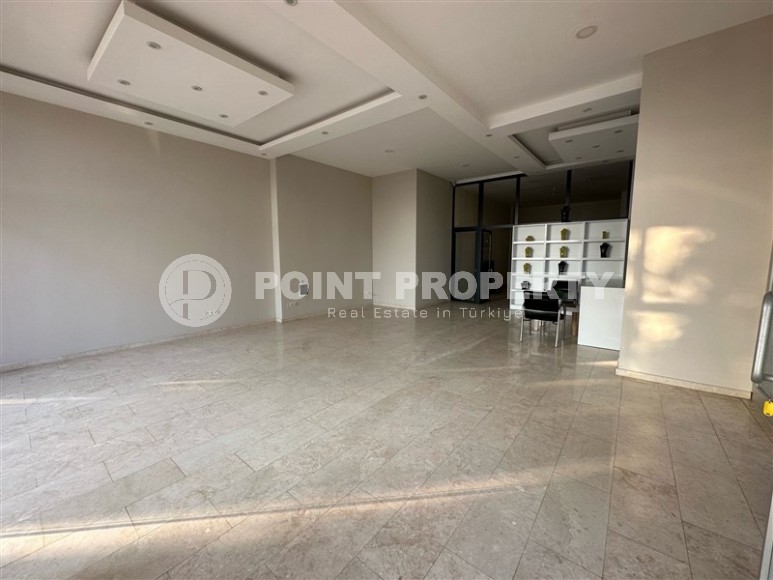 Коммерческое помещение под аутлет на первой линии от моря, в центре популярного района Аланьи - Махмутлар-id-7647-фото-5