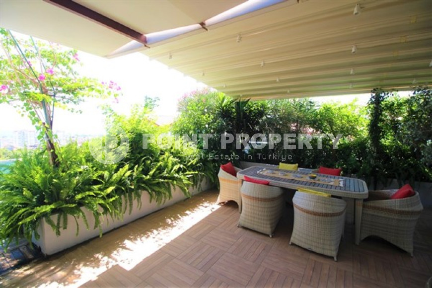 Luxury two-level apartment with three bedrooms, 300m², in Alanya area - Cikcilli-id-1589-photo-37