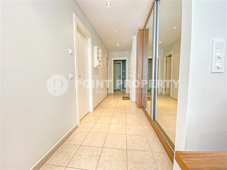 Modern 2+1 apartment with a spacious glazed balcony, on the 1st floor in a residential complex built in 2009-id-7653-photo-7