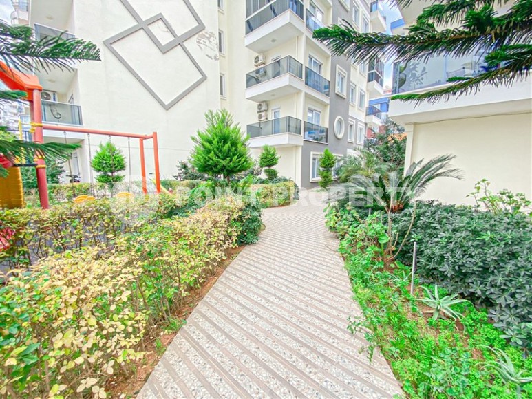 Стильная квартира с современным дизайном и приятным светлым интерьером, в центре района Тосмур-id-7665-фото-18