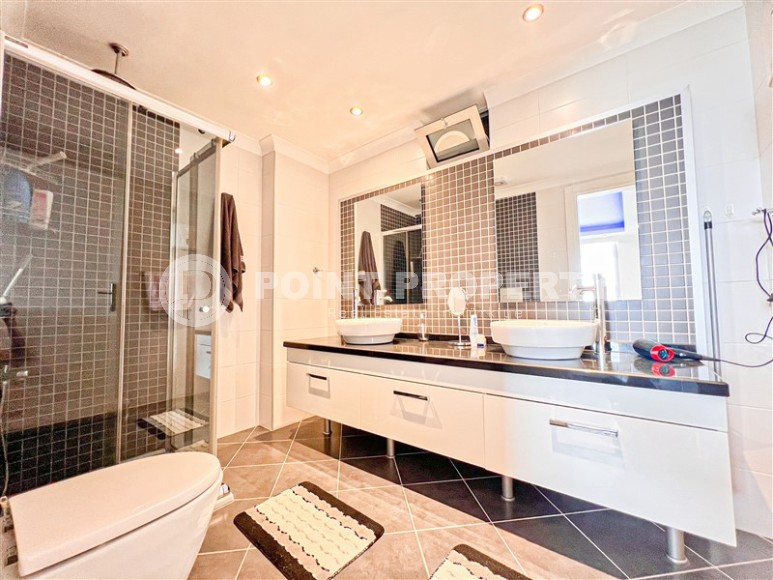 Spacious apartment with high-quality renovation and modern design, on the 1st floor in a residential complex with a swimming pool, fitness club and cinema-id-7666-photo-11