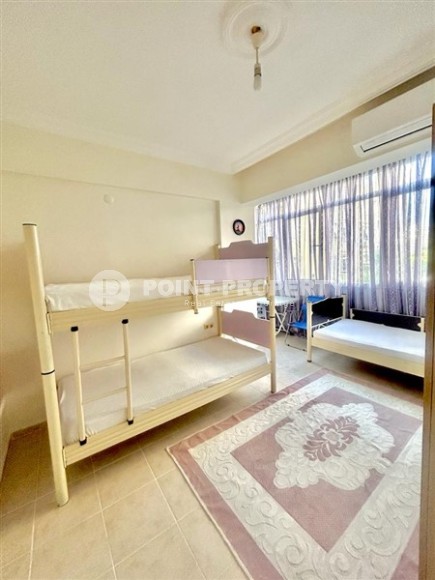Furnished apartment with two bedrooms 50 meters from the sea, in the center of Mahmutlar-id-7668-photo-8