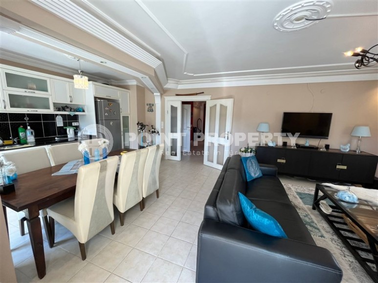 Spacious linear apartment 3+1 in a complex built in 2008, in the center of Mahmutlar district-id-7670-photo-4