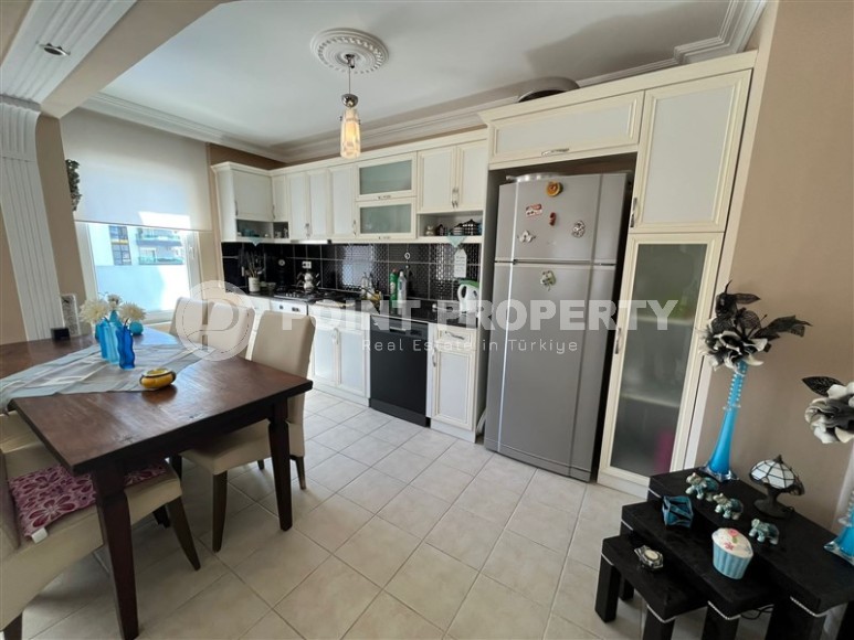 Spacious linear apartment 3+1 in a complex built in 2008, in the center of Mahmutlar district-id-7670-photo-5