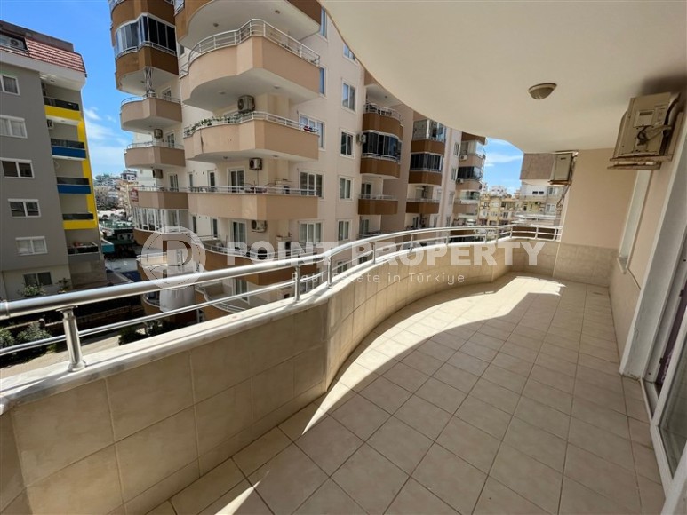 Spacious linear apartment 3+1 in a complex built in 2008, in the center of Mahmutlar district-id-7670-photo-15