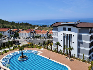 View apartments 2+1 and 3+1 in a large complex from a famous developer, Kargicak-id-1085-photo-3