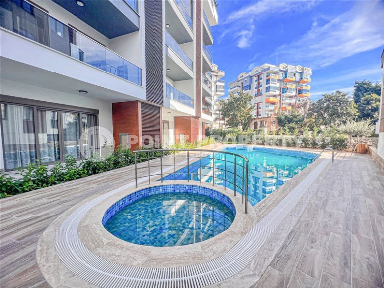 Стильная квартира с дизайнерским ремонтом в новом жилом комплексе, введенном в эксплуатацию в 2024 году-id-7671-фото-16