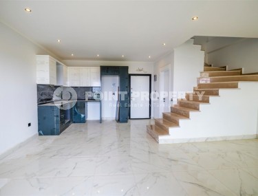 Panoramic two-level apartment 2+1 on the 5th floor with an attic, two kilometers from the sea-id-7674-photo-2