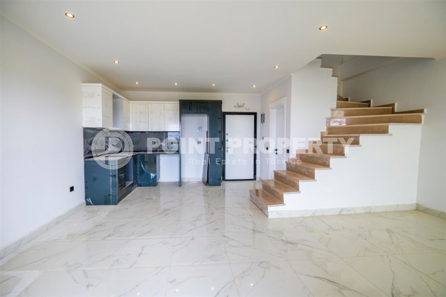 Panoramic two-level apartment 2+1 on the 5th floor with an attic, two kilometers from the sea-id-7674-photo-2