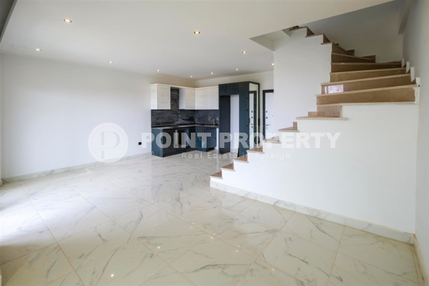 Panoramic two-level apartment 2+1 on the 5th floor with an attic, two kilometers from the sea-id-7674-photo-3