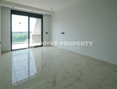 Panoramic two-level apartment 2+1 on the 5th floor with an attic, two kilometers from the sea-id-7674-photo-5