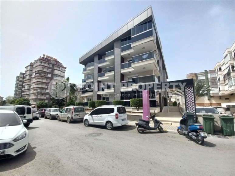 Двухуровневая квартира с качественной чистовой отделкой и полным набором бытовой техники, в 600 метрах от моря-id-7492-фото-22