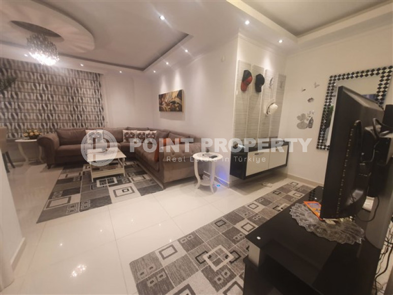 Spacious two-room apartment with a large glazed balcony of 60 sq.m.-id-1592-photo-2