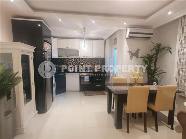 Spacious two-room apartment with a large glazed balcony of 60 sq.m.-id-1592-photo-3