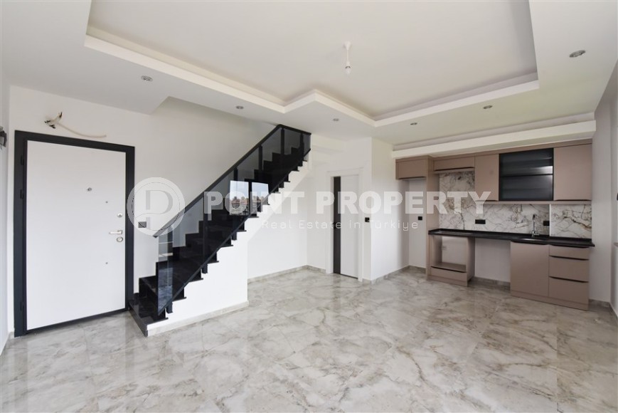 Новая двухуровневая квартира на 4-м этаже с мансардой в резиденции 2022 года постройки-id-7687-фото-3