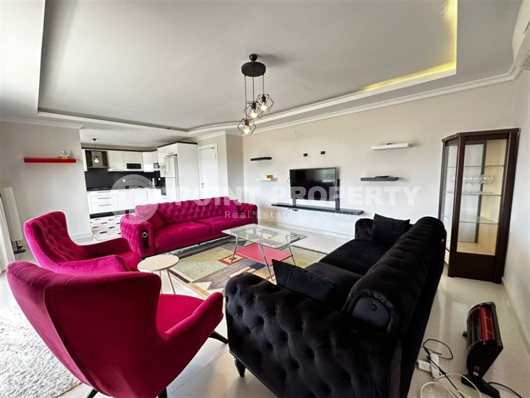 Панорамная двухуровневая квартира с видом на море и горы, в живописном районе Аланьи - Тосмур-id-7694-фото-1