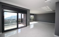 Large two-level apartment 5+1, with a total area of 240 m2, in the elite area of Alanya - Bektash-id-7701-photo-2
