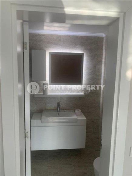 Large two-level apartment 5+1, with a total area of 240 m2, in the elite area of Alanya - Bektash-id-7701-photo-17