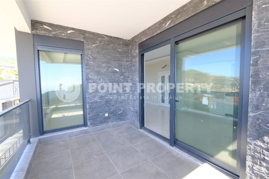 Large two-level apartment 5+1, with a total area of 240 m2, in the elite area of Alanya - Bektash-id-7701-photo-18