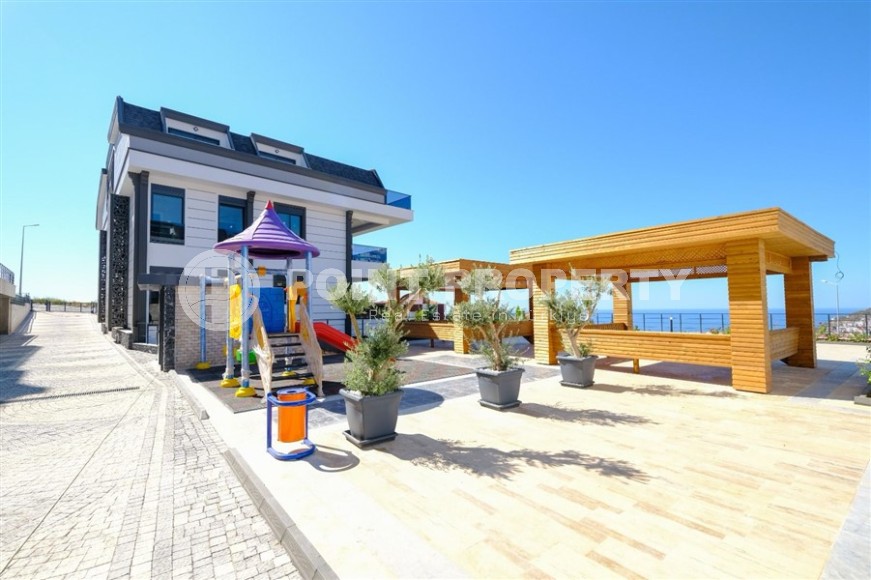 Large two-level apartment 5+1, with a total area of 240 m2, in the elite area of Alanya - Bektash-id-7701-photo-26