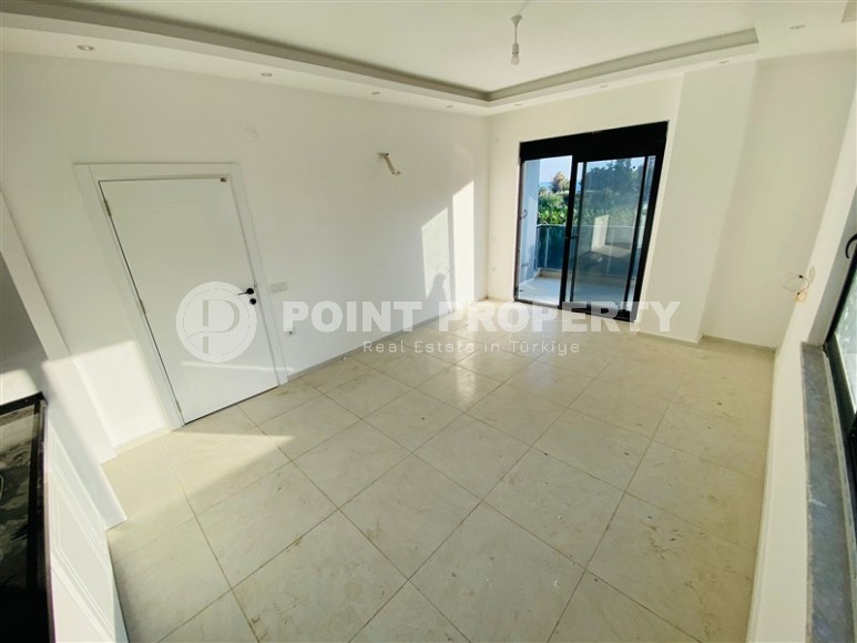 A small new apartment with a fine finish in the center of a prestigious area of Alanya - Kargicak-id-7707-photo-4