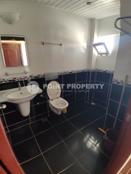 Furnished apartment 2+1 on the first line from the sea, in the center of the popular area of Alanya - Mahmutlar-id-7718-photo-8