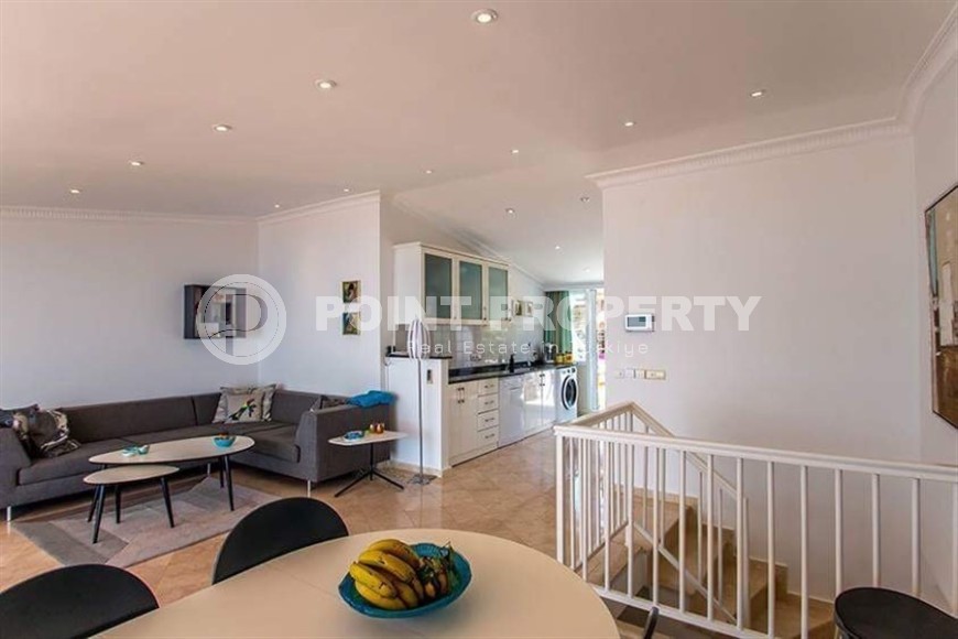 Большая двухуровневая квартира 2+1, общей площадью 160 м2, в историческом районе Аланьи - Кале-id-7720-фото-2