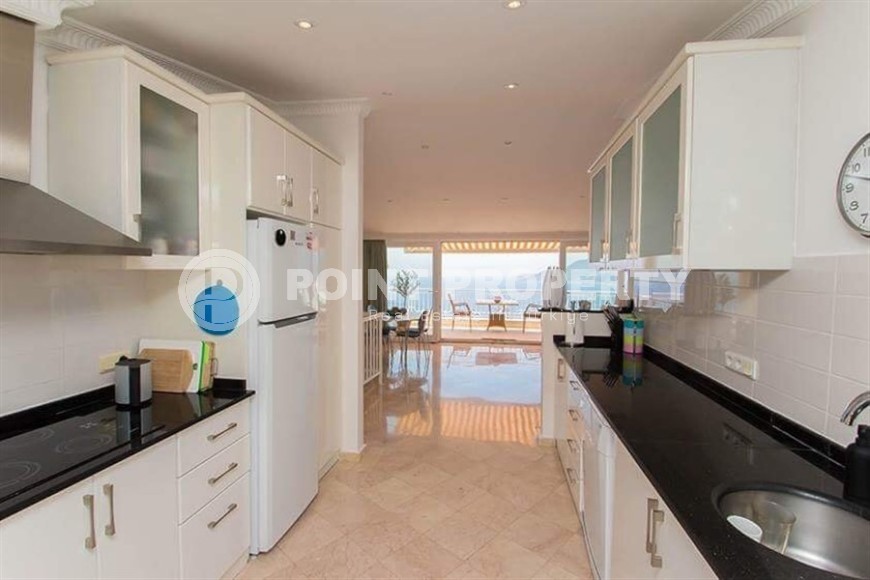 Большая двухуровневая квартира 2+1, общей площадью 160 м2, в историческом районе Аланьи - Кале-id-7720-фото-6