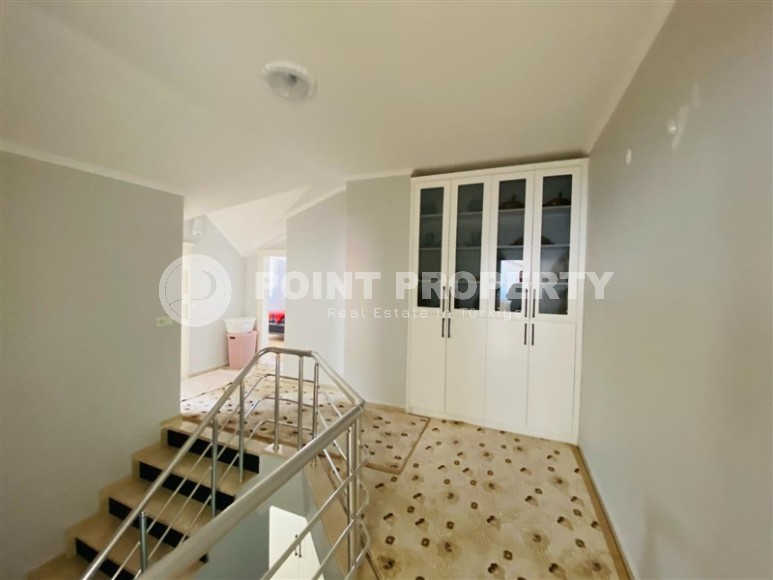 Просторная двухуровневая квартира с видом на горы, с возможностью получения гражданства Турции-id-7721-фото-6