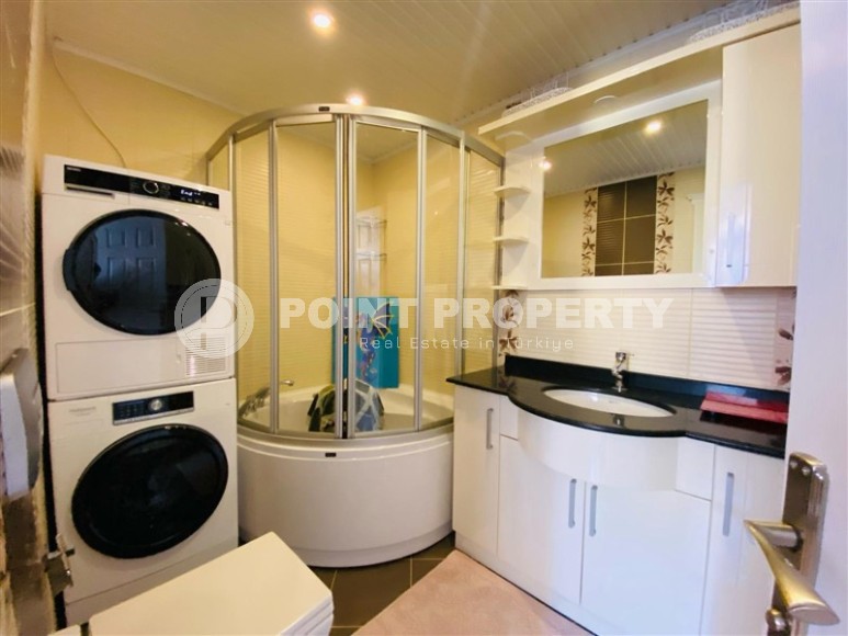 Просторная двухуровневая квартира с видом на горы, с возможностью получения гражданства Турции-id-7721-фото-8