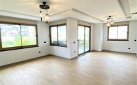 Large two-level apartment 5+1, with a total area of 395 m2, in the prestigious area of Alanya - Hasbahce-id-7730-photo-5
