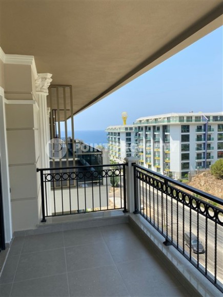 New two-level 3+1 apartment in an elite residential complex with a “city within a city” infrastructure, in a quiet area of Alanya - Kargicak-id-7733-photo-13