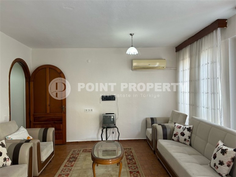 Недорогая квартира 1+1 с топовой локацией в 200 метрах от моря, в самом центре Аланьи-id-7739-фото-2