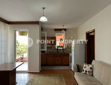 Недорогая квартира 1+1 с топовой локацией в 200 метрах от моря, в самом центре Аланьи-id-7739-фото-4