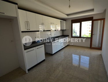 Five bedroom duplex apartment, 260m² in a new complex with swimming pool in Cikcilli, Alanya-id-1598-photo-3