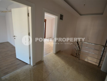 Five bedroom duplex apartment, 260m² in a new complex with swimming pool in Cikcilli, Alanya-id-1598-photo-5