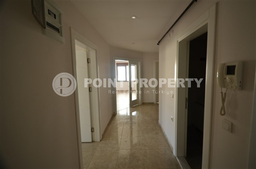 Five bedroom duplex apartment, 260m² in a new complex with swimming pool in Cikcilli, Alanya-id-1598-photo-6