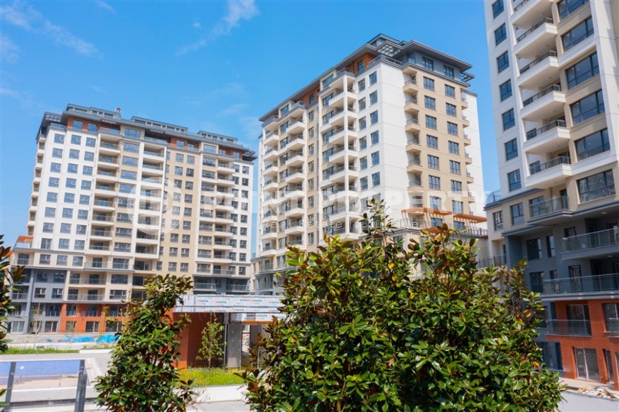 Apartments in a luxury residential complex at the final stage of construction, in a promising area of Istanbul - Beylikduzu-id-7746-photo-18