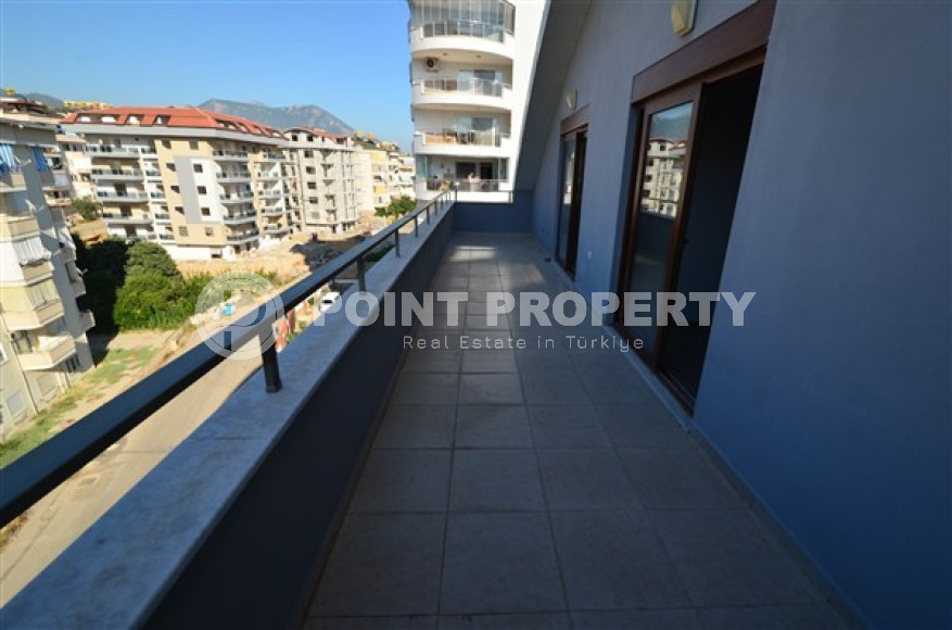 Five bedroom duplex apartment, 260m² in a new complex with swimming pool in Cikcilli, Alanya-id-1598-photo-18