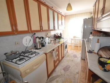 Three-room apartment, 115 m², with a separate kitchen in an urban house in the center of Alanya-id-1599-photo-3