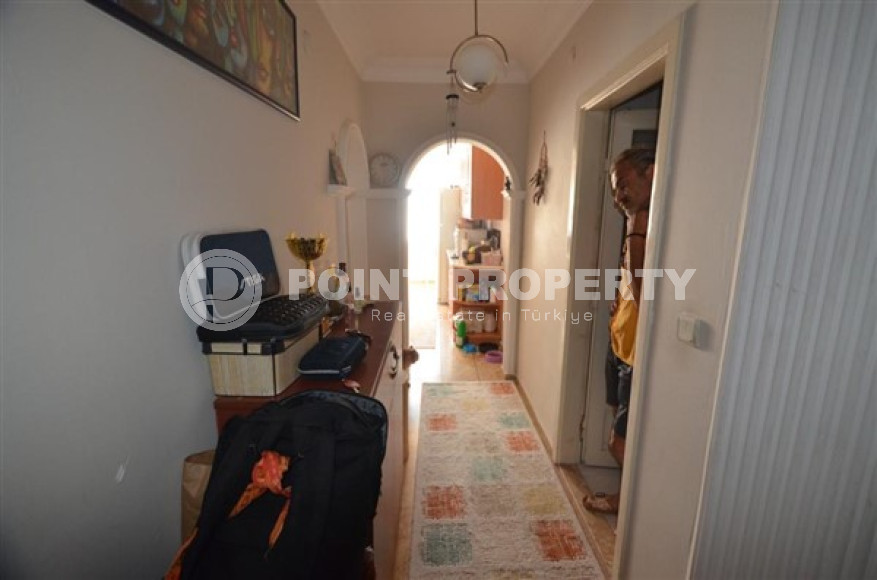 Three-room apartment, 115 m², with a separate kitchen in an urban house in the center of Alanya-id-1599-photo-4